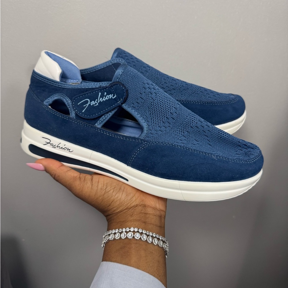 Fashion Women's Navy Slip-On Comfort Sneakers